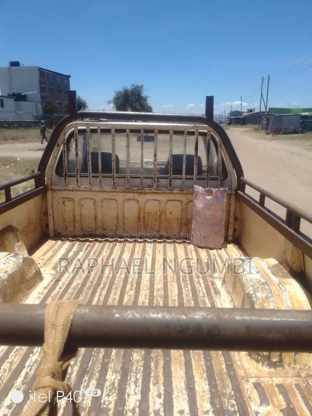 Mitsubishi L200 2000 White