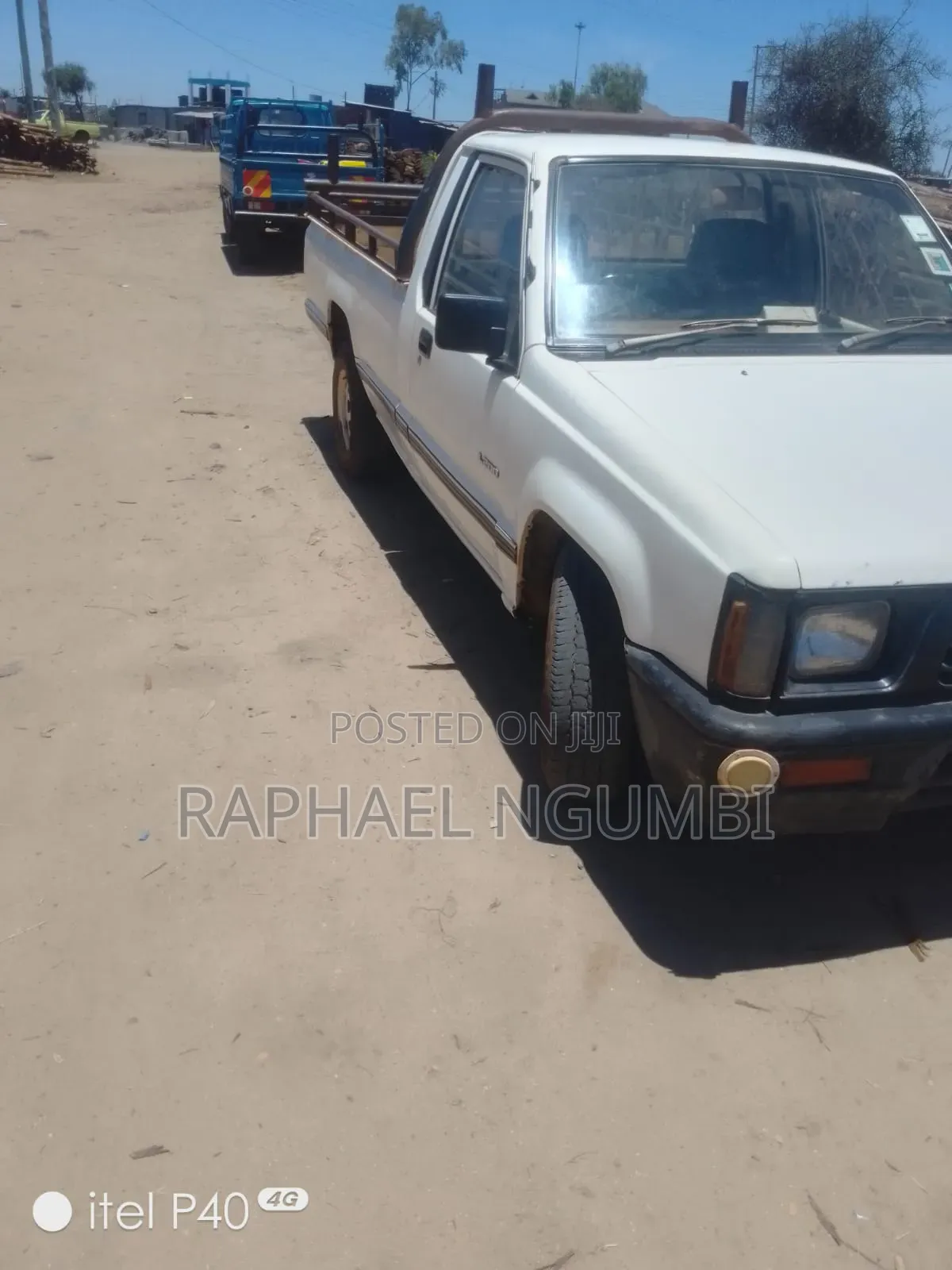 Mitsubishi L200 2000 White