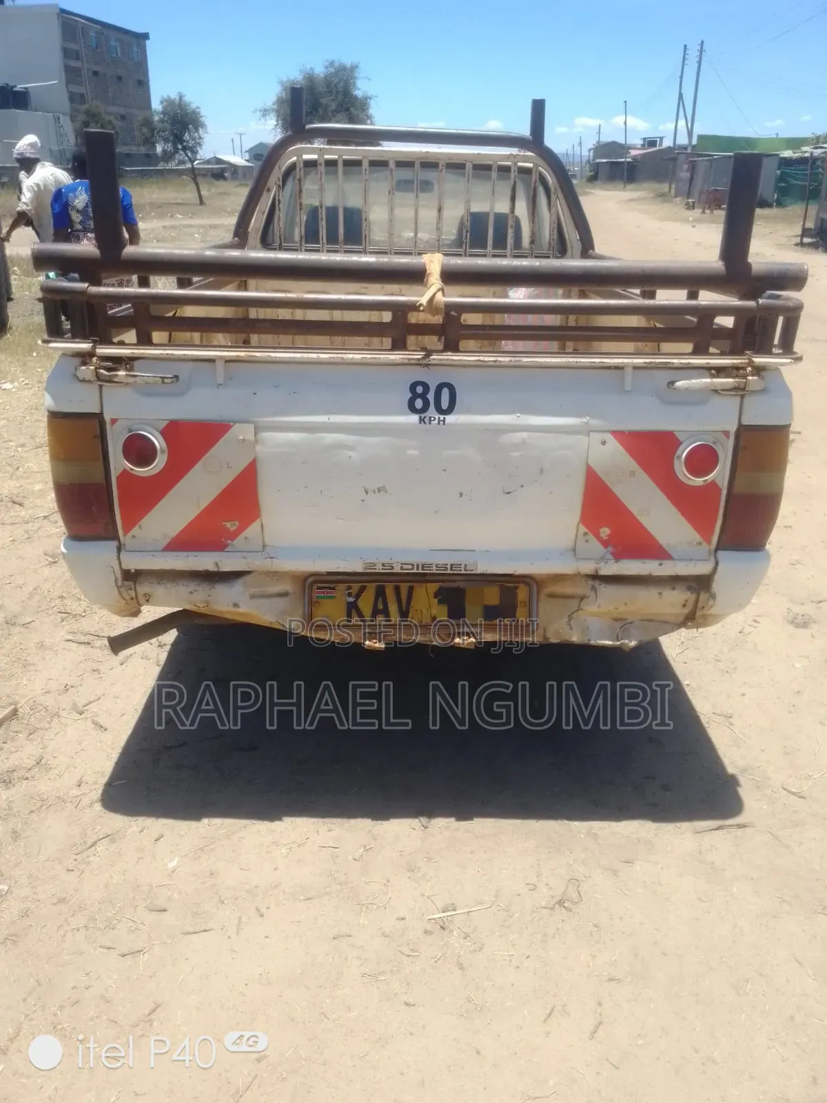 Mitsubishi L200 2000 White