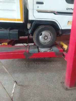 Toyota Dyna 2001 White