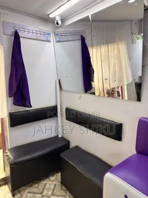 Salon Kinyonzi for Sale