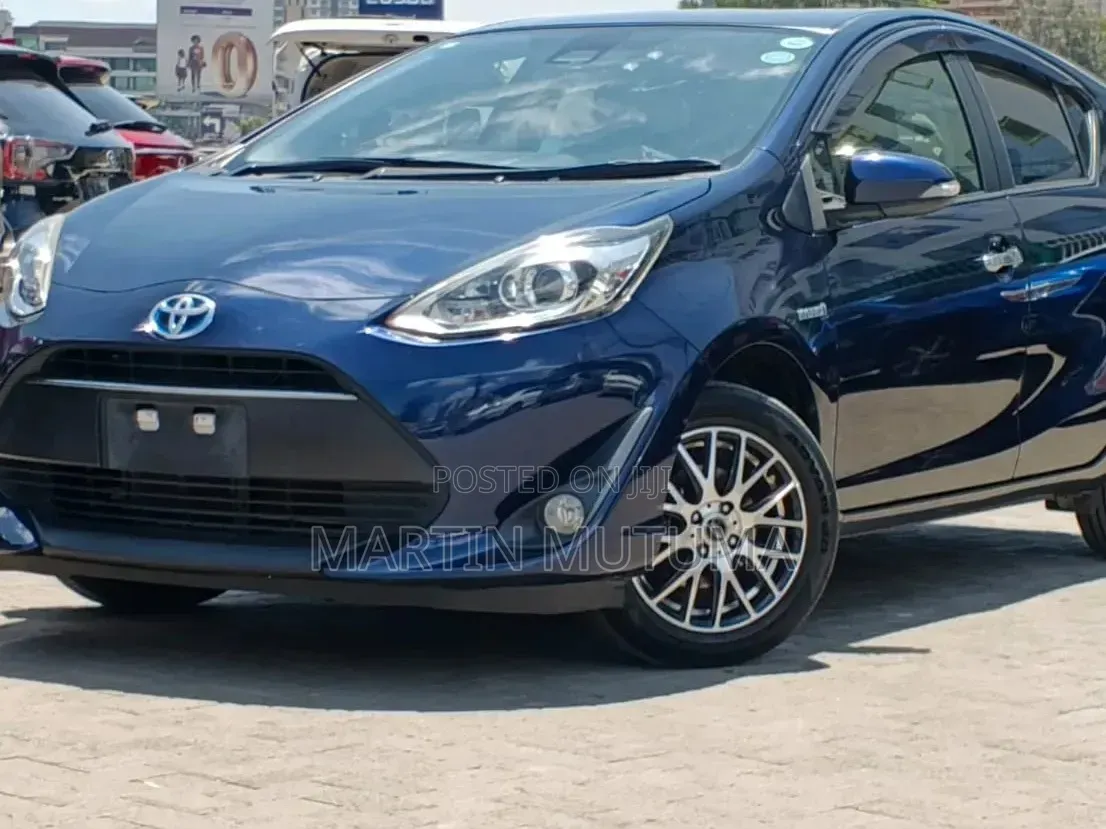 Toyota Aqua 2019 Blue