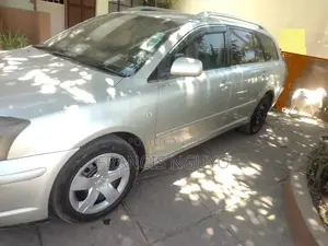 Toyota Avensis 2005 Silver
