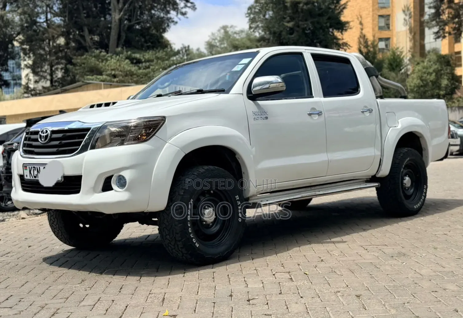 Toyota Hilux 2013 White