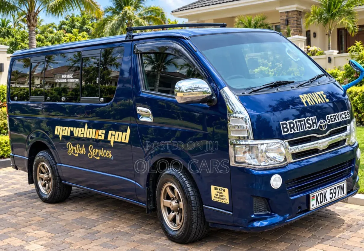 Toyota HiAce 2015 Blue