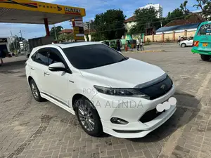 Toyota Harrier 2018 White