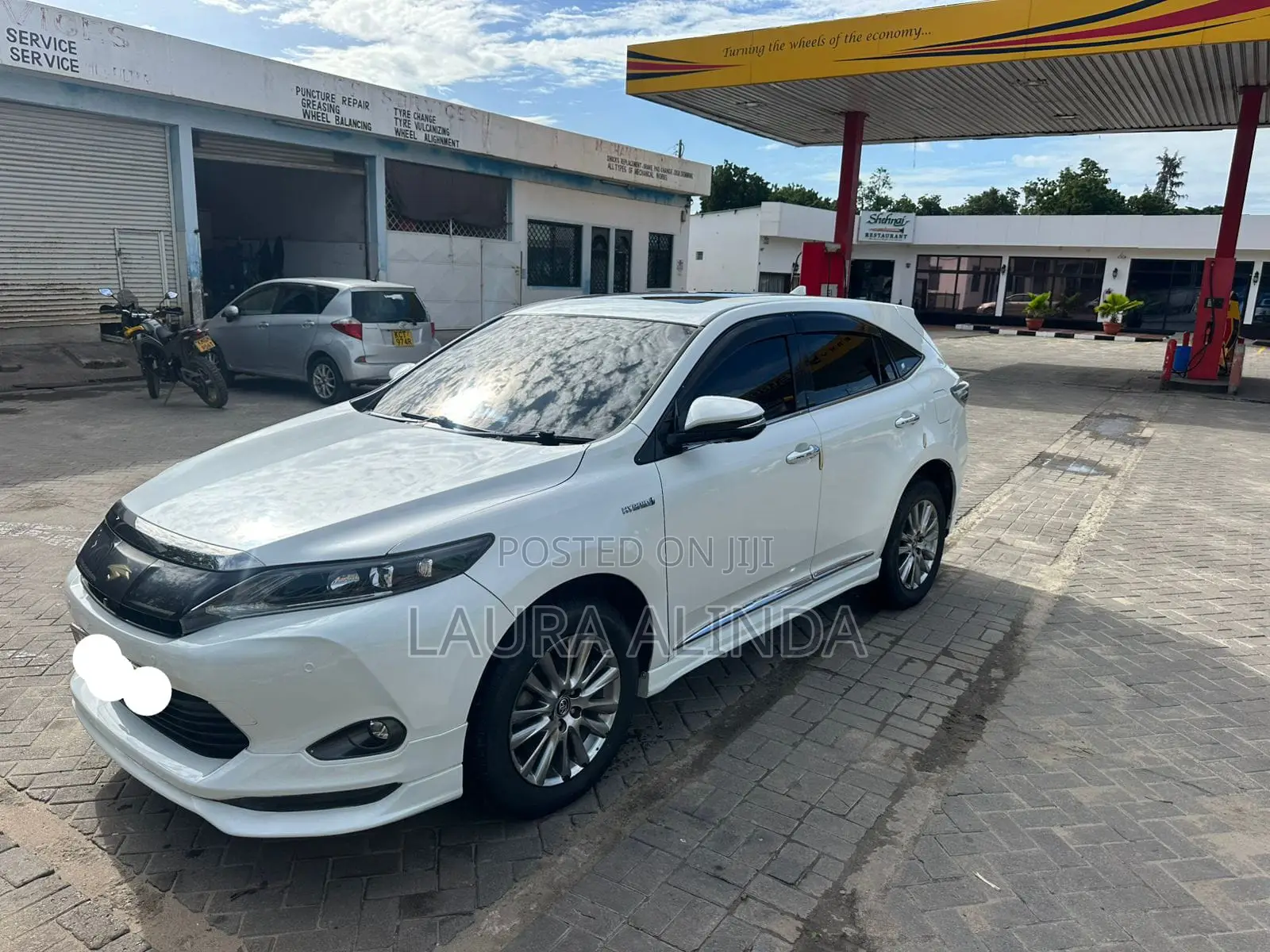Toyota Harrier 2018 White