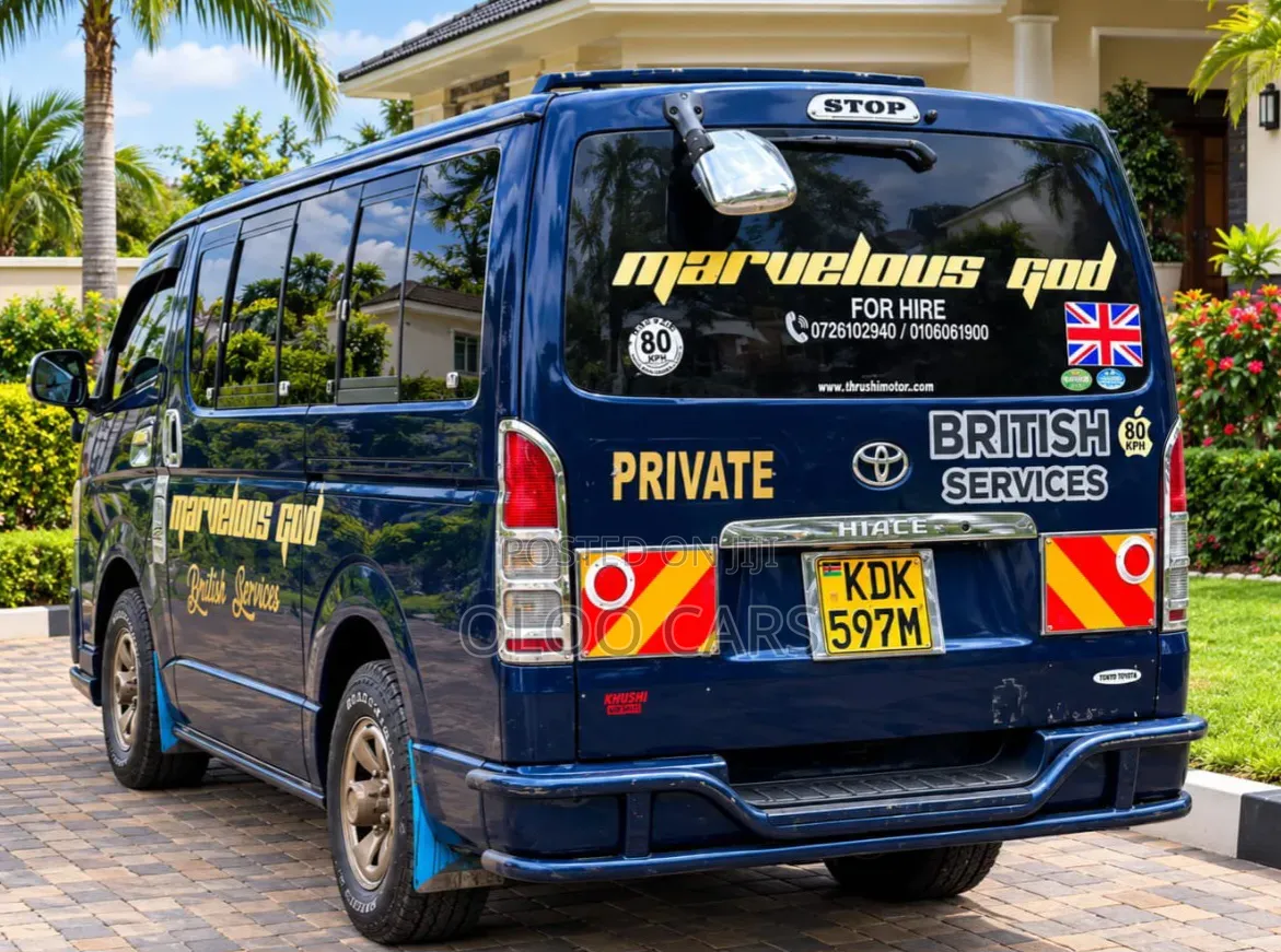 Toyota HiAce 2015 Blue