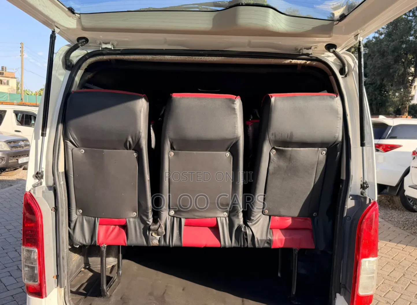 Toyota HiAce 2013 White