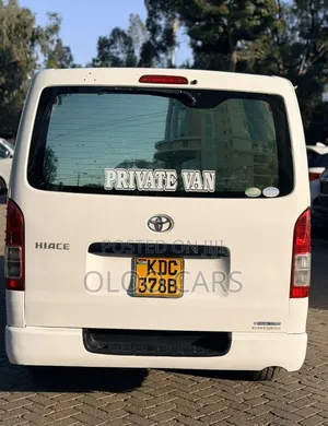 Toyota HiAce 2013 White