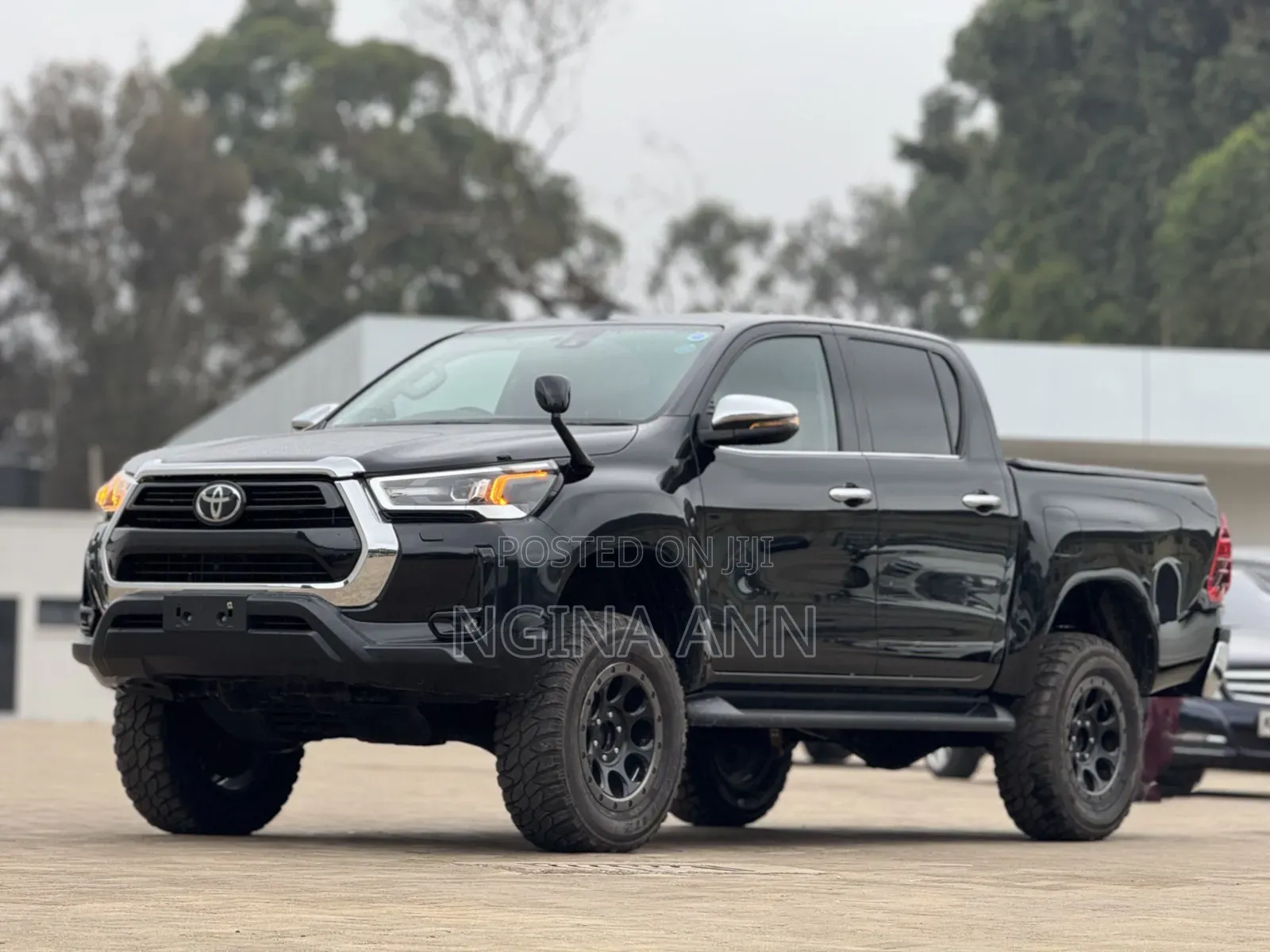 Toyota Hilux 2020 Gray