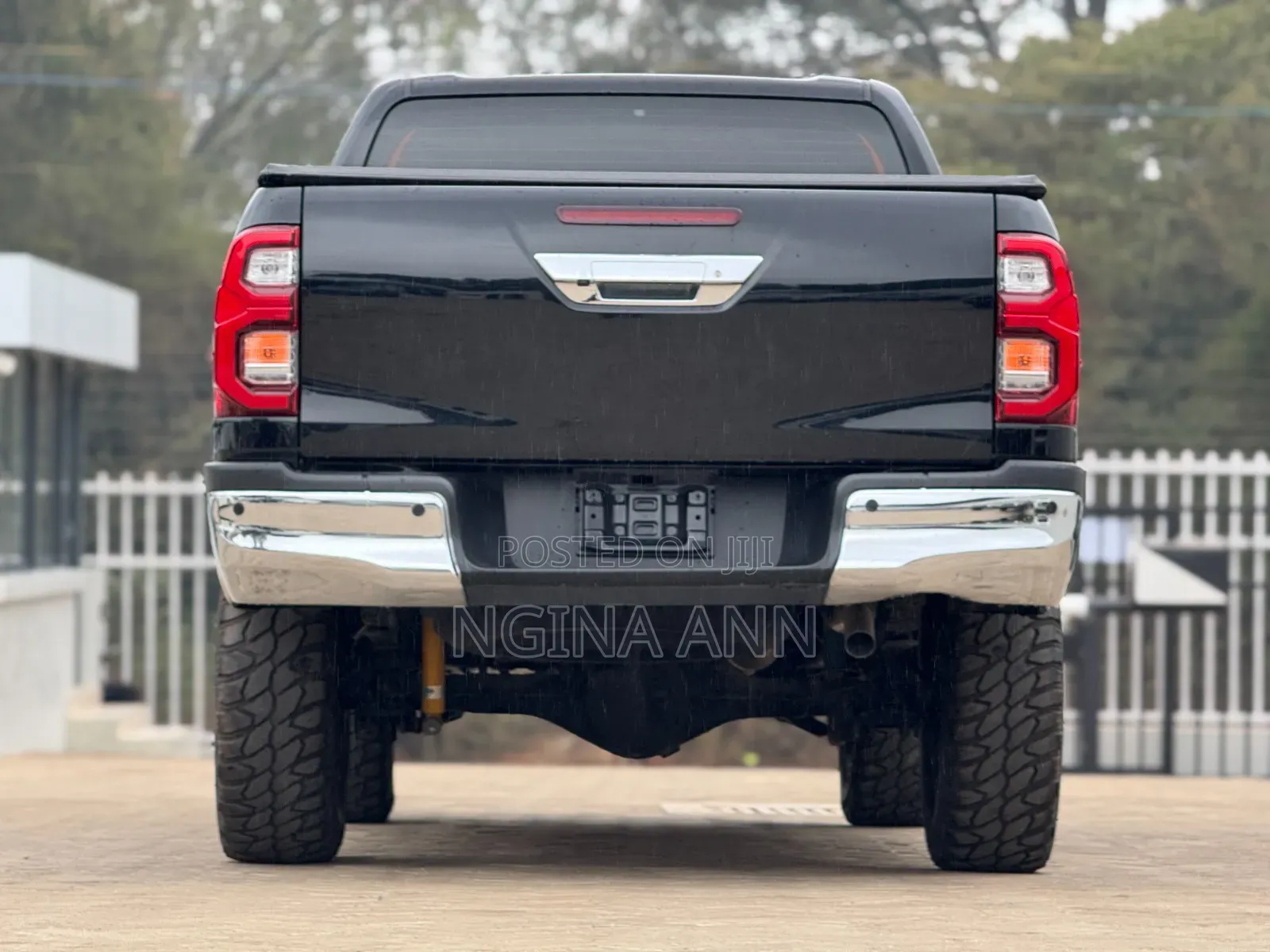 Toyota Hilux 2020 Gray