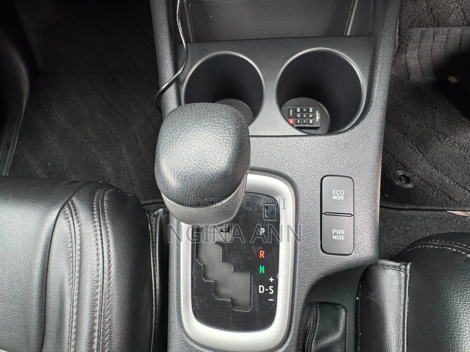 Toyota Hilux 2020 Gray
