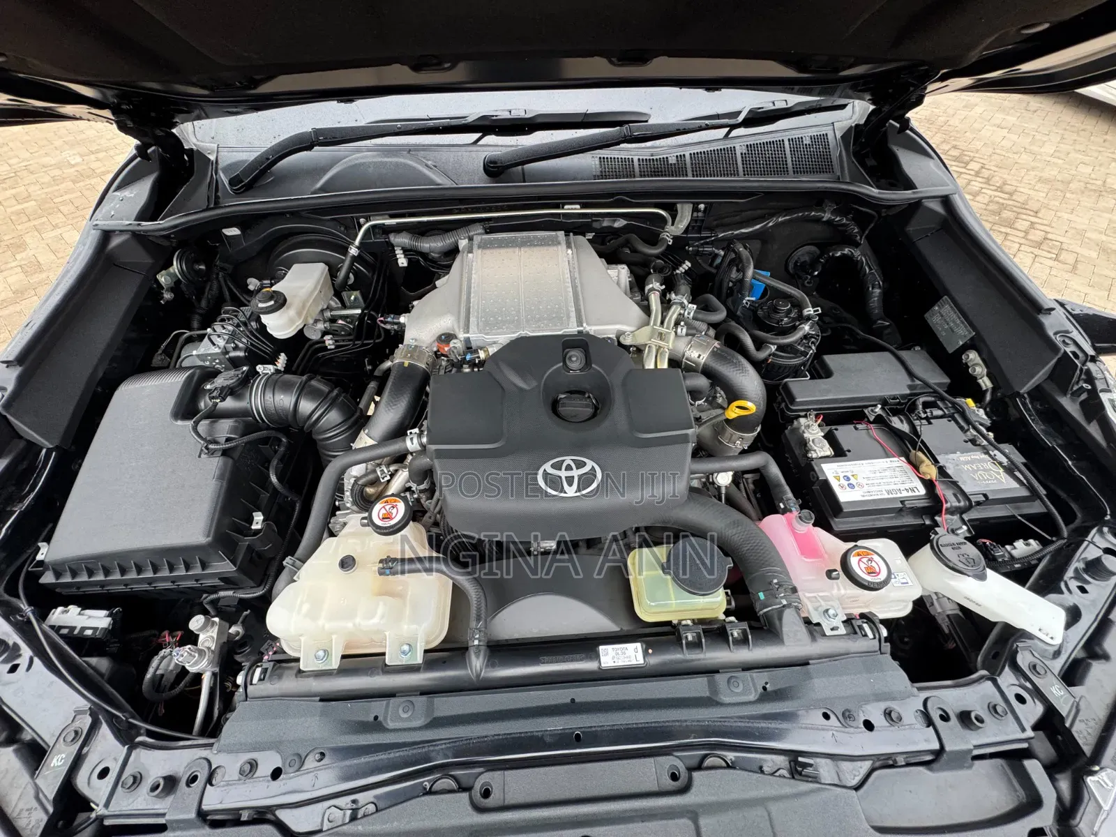 Toyota Hilux 2020 Gray