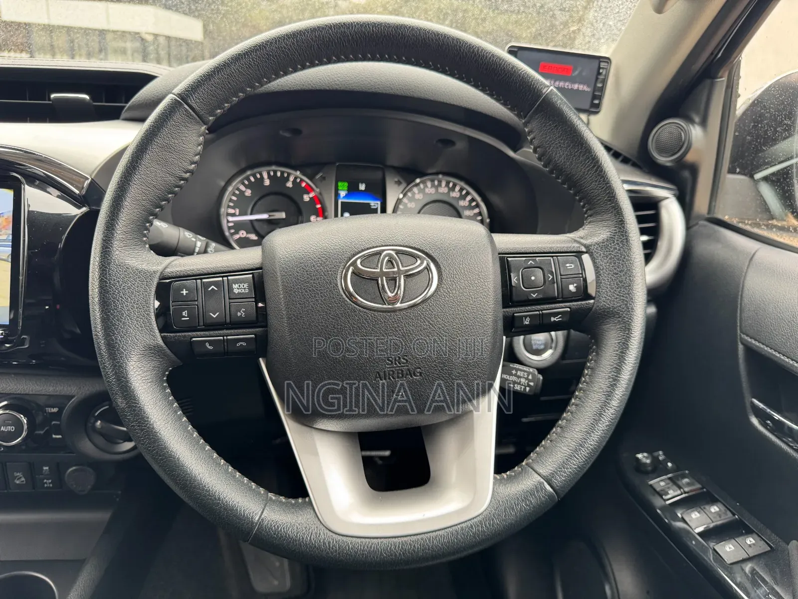 Toyota Hilux 2020 Gray