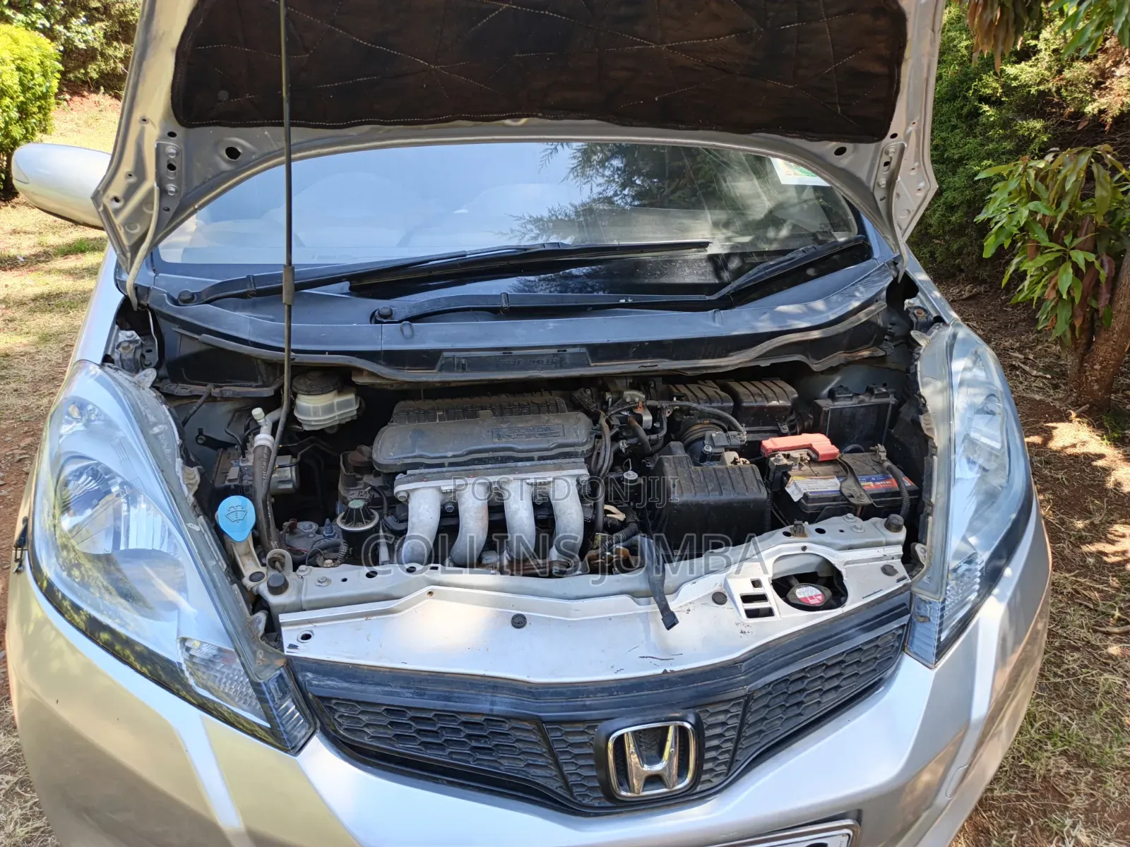 Honda Fit Automatic 2011 Silver