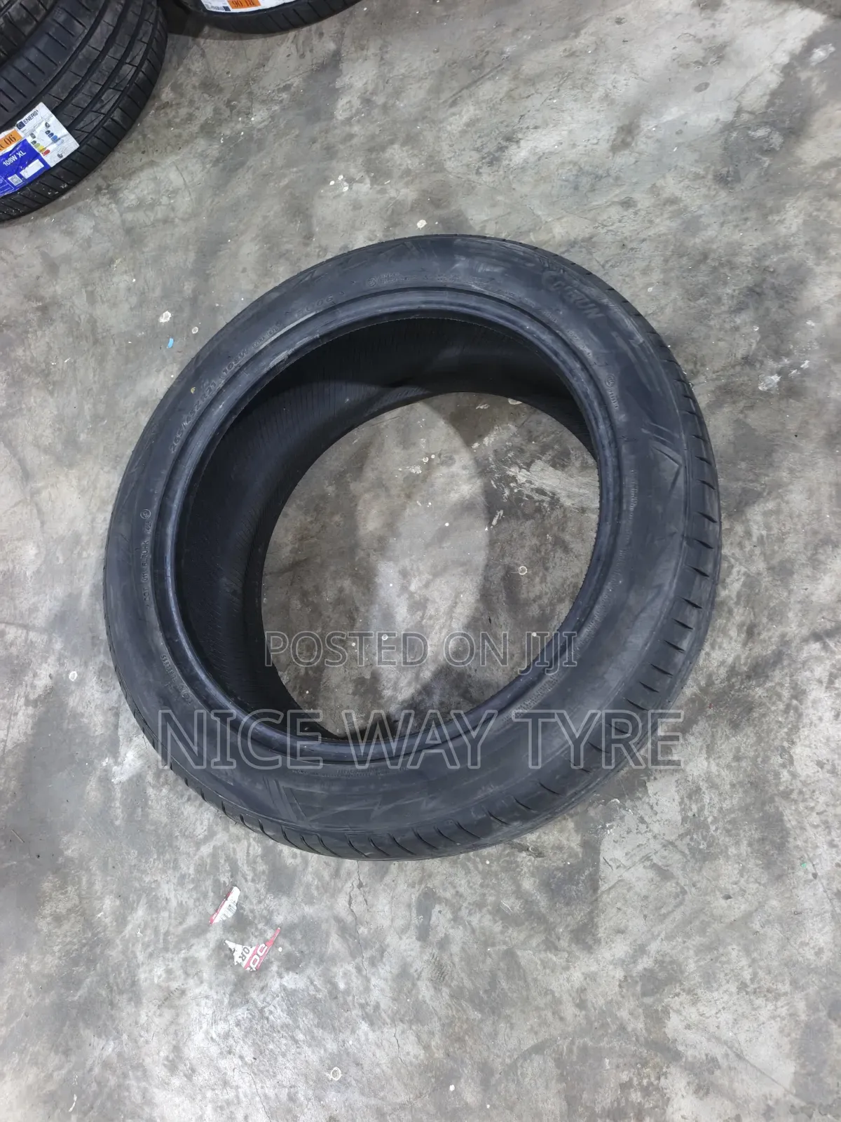 265/45r21 Durun