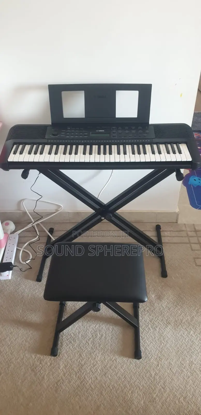Yamaha 283 Keyboard ,Stand and Bench