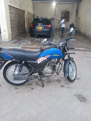 Honda CB 2025 Blue