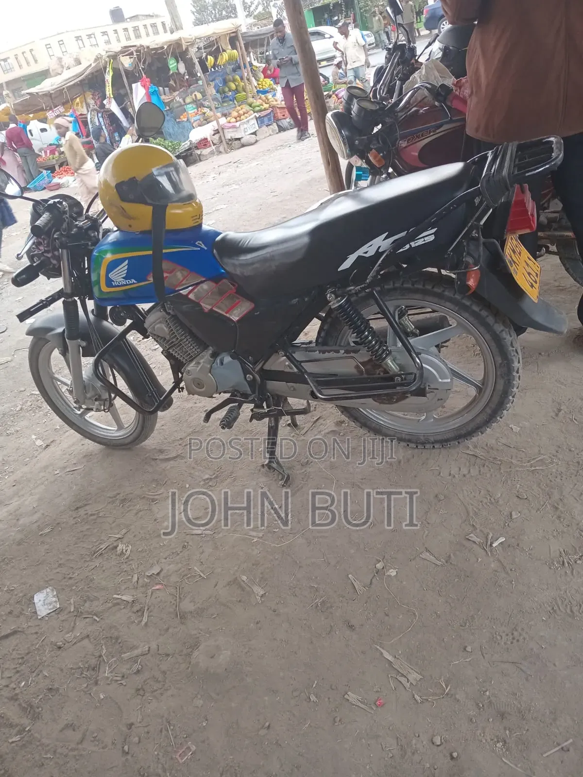 Honda CB 2025 Blue