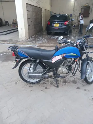 Honda CB 2025 Blue