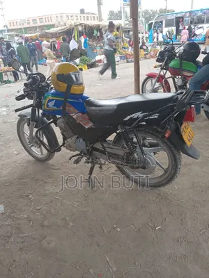 Honda CB 2025 Blue