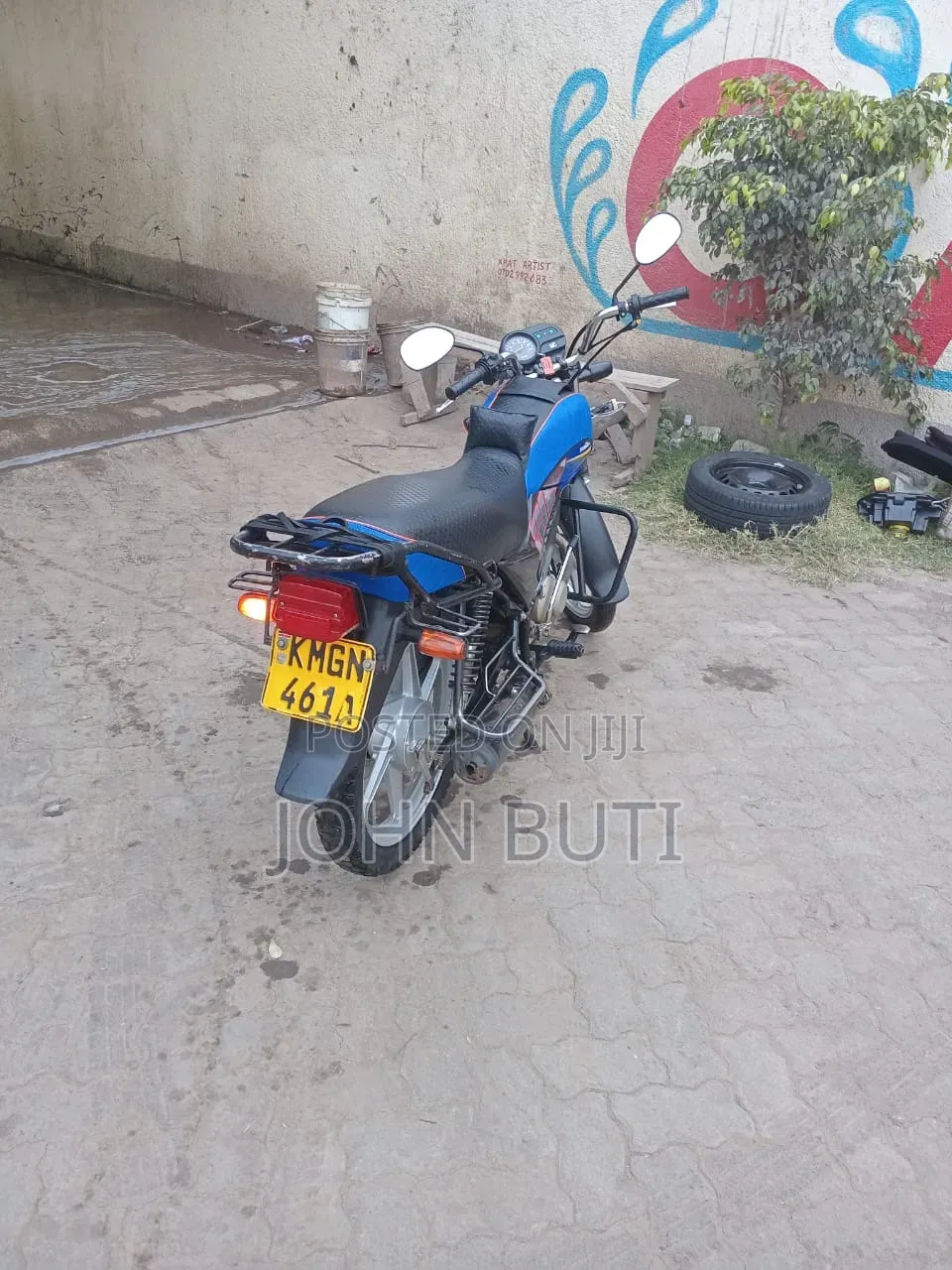 Honda CB 2025 Blue