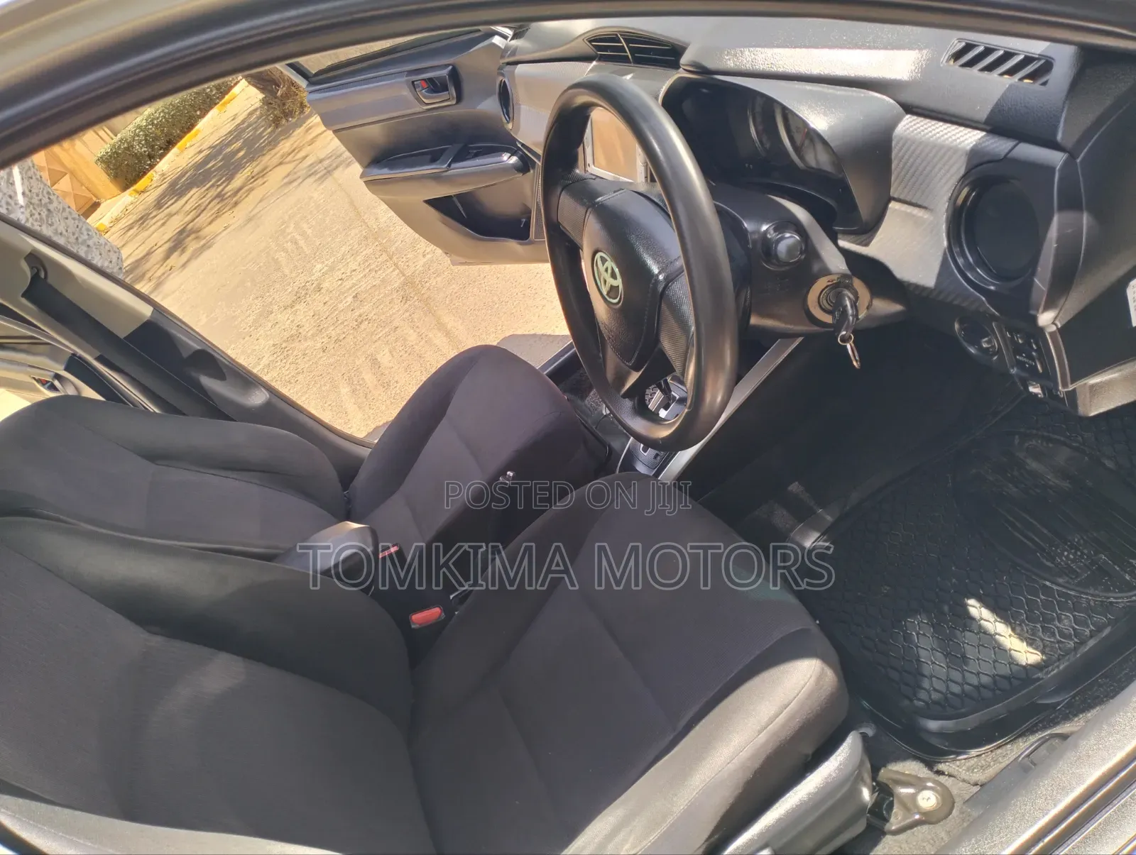 Toyota Corolla Fielder 2013 Silver