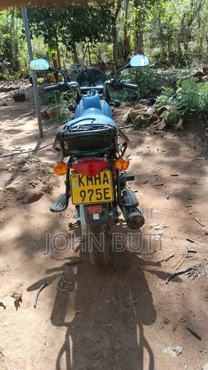 Bajaj Boxer 125 2026 Red