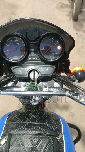 Bajaj Boxer 125 2026 Red