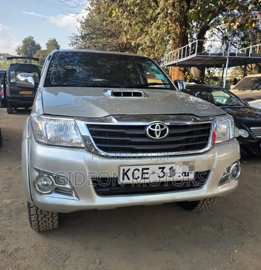 Toyota Hilux 2008 Silver