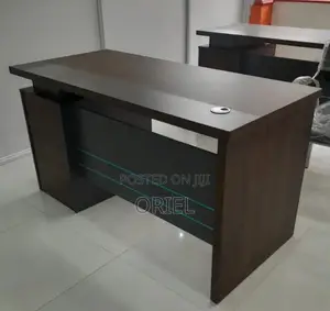 1.2m Office Desk – Compact Modern Computer Workstation Table