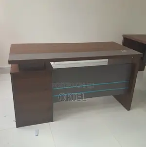 1.2m Office Desk – Compact Modern Computer Workstation Table