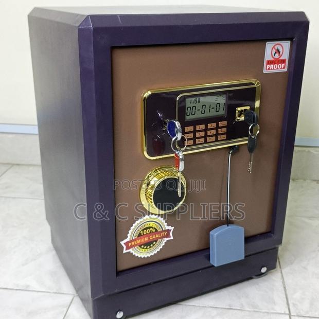 File Fireproof Safe. - thumbnail 4