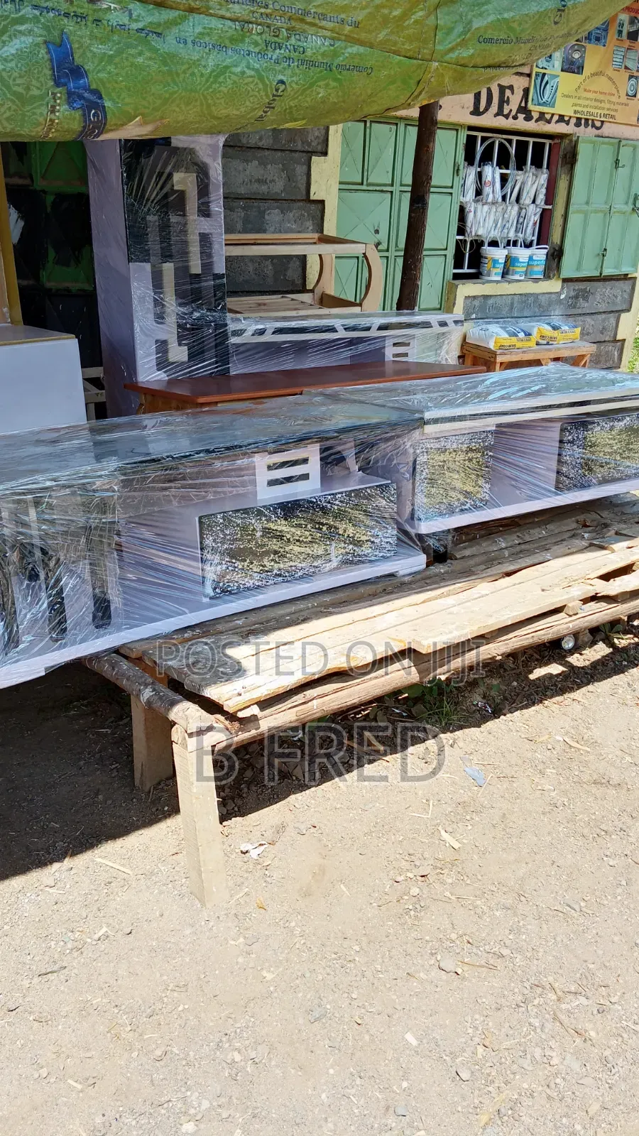 Quality TV Stand