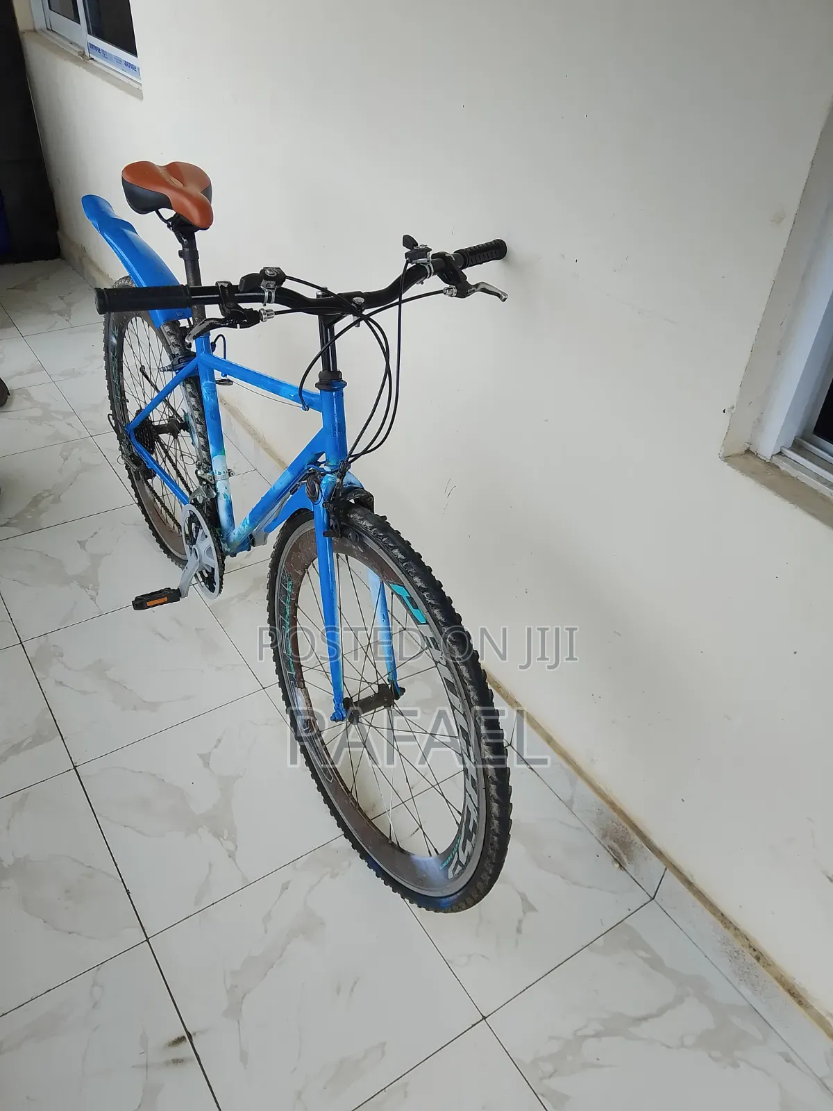 Mountain Bike Bicycle With Gears – Good Condition