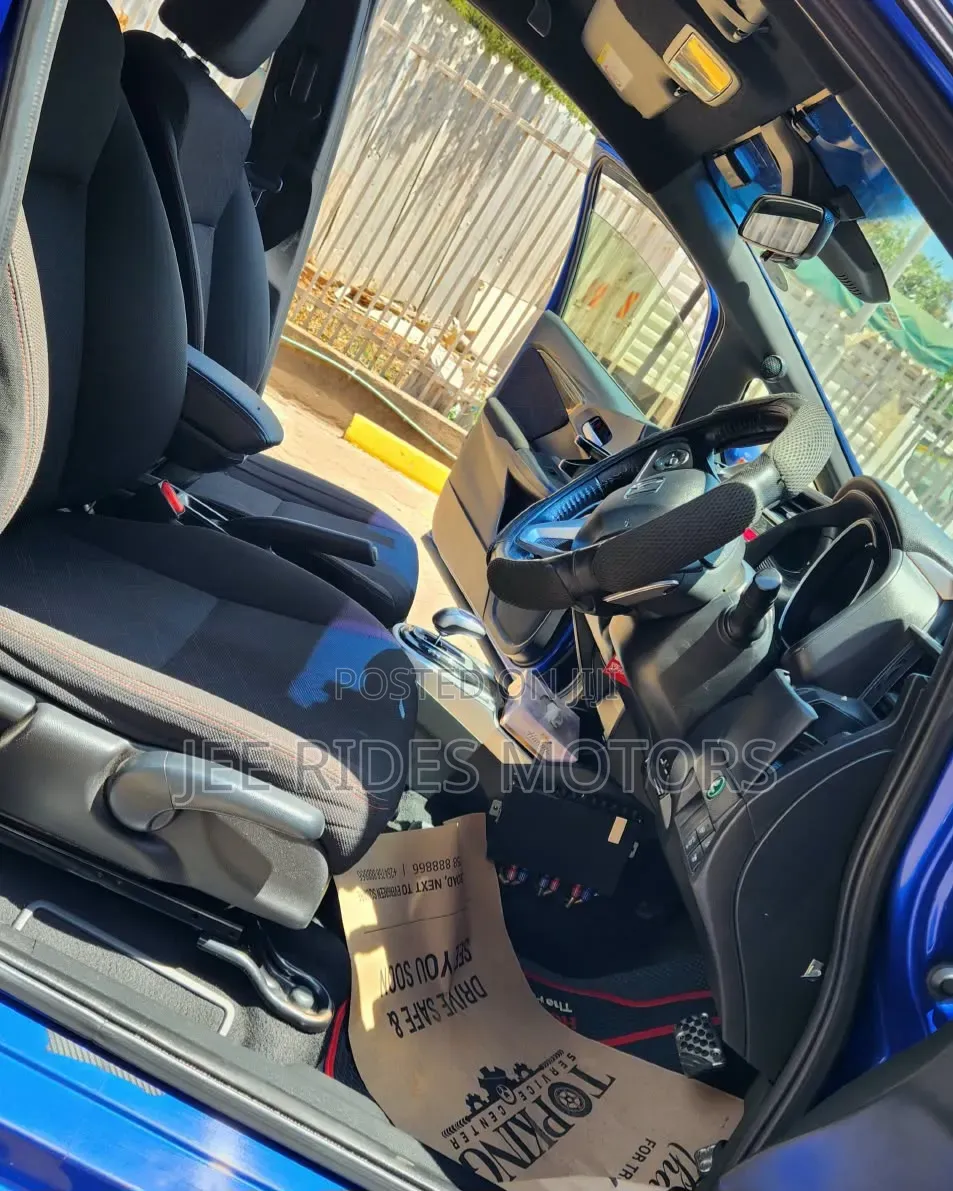 Honda Fit 2017 Blue