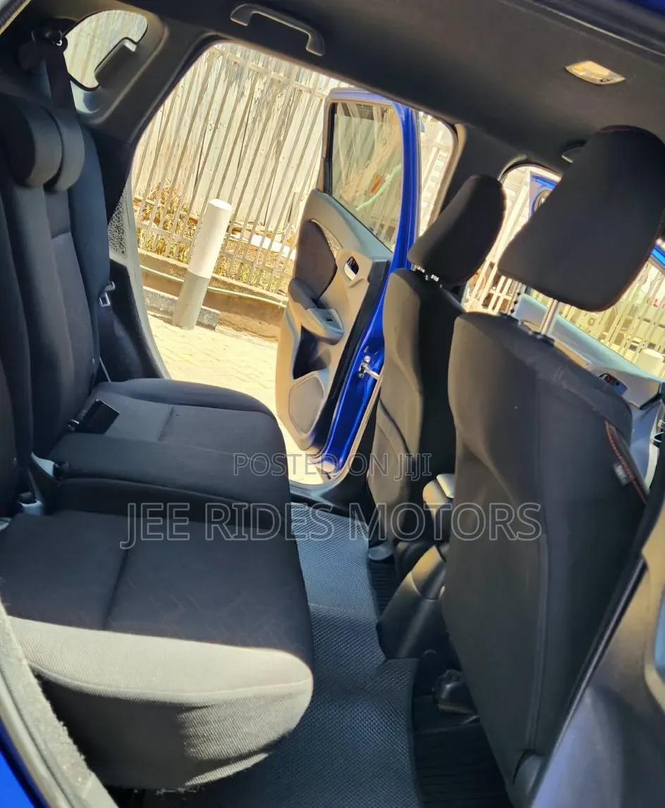 Honda Fit 2017 Blue