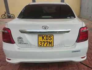 Toyota Axio 2017 Pearl