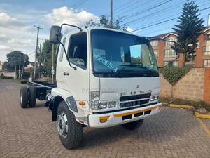 Mitsubishi Fuso Fm657 2022