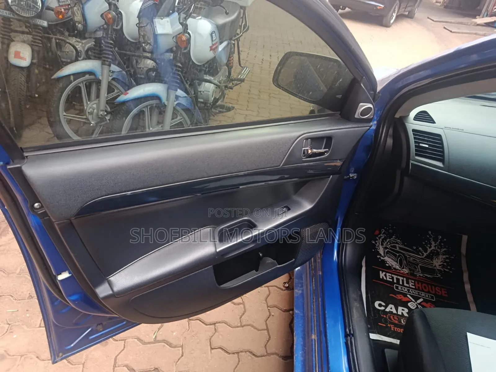 Mitsubishi Lancer Evo 2014 Blue