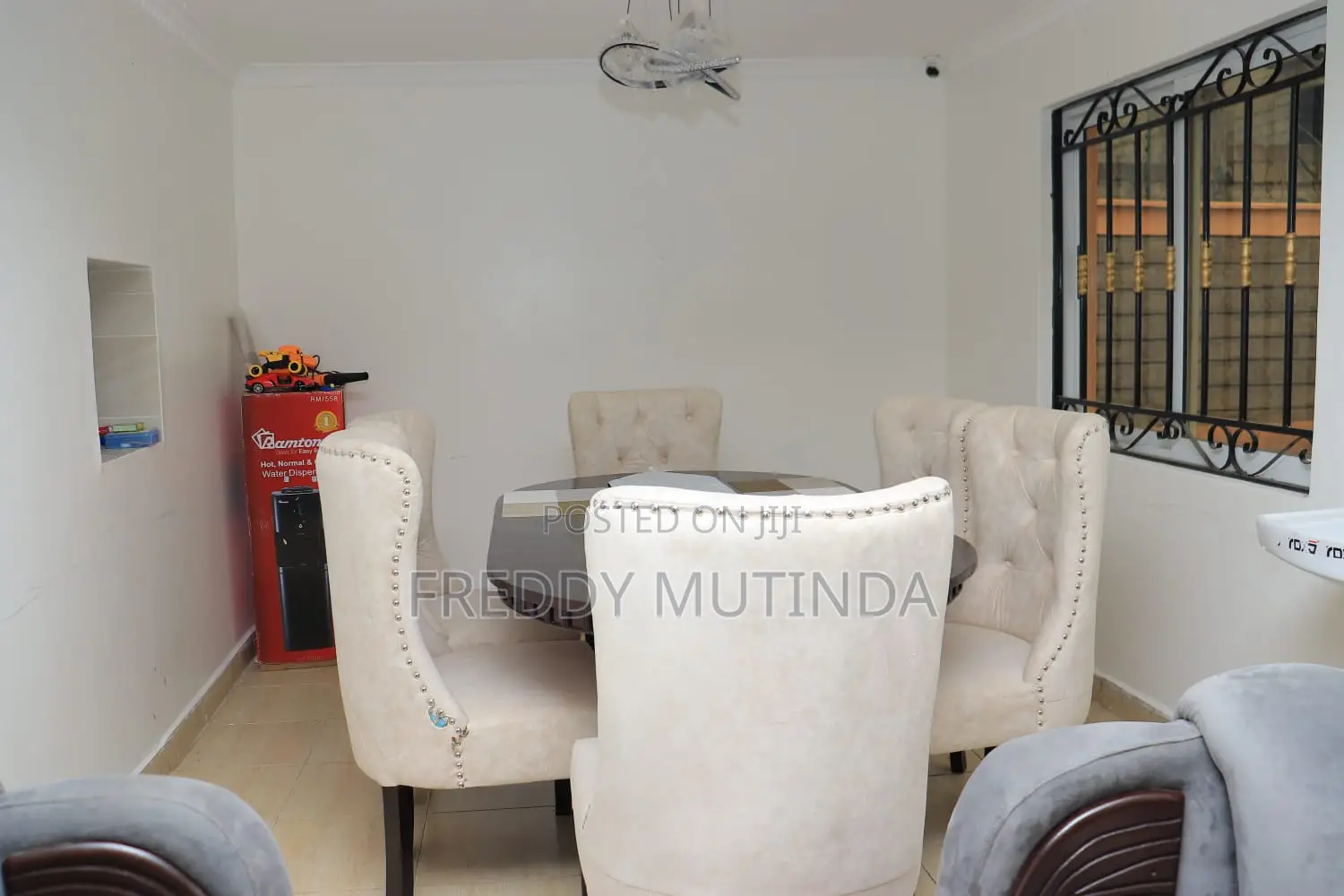 5bdrm House in Complex Utawala for sale