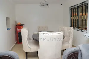 5bdrm House in Complex Utawala for sale