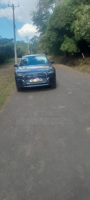 Audi Q5 2.0T Premium AWD quattro 2019 Gray
