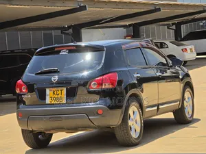 Nissan Dualis 2011 Black