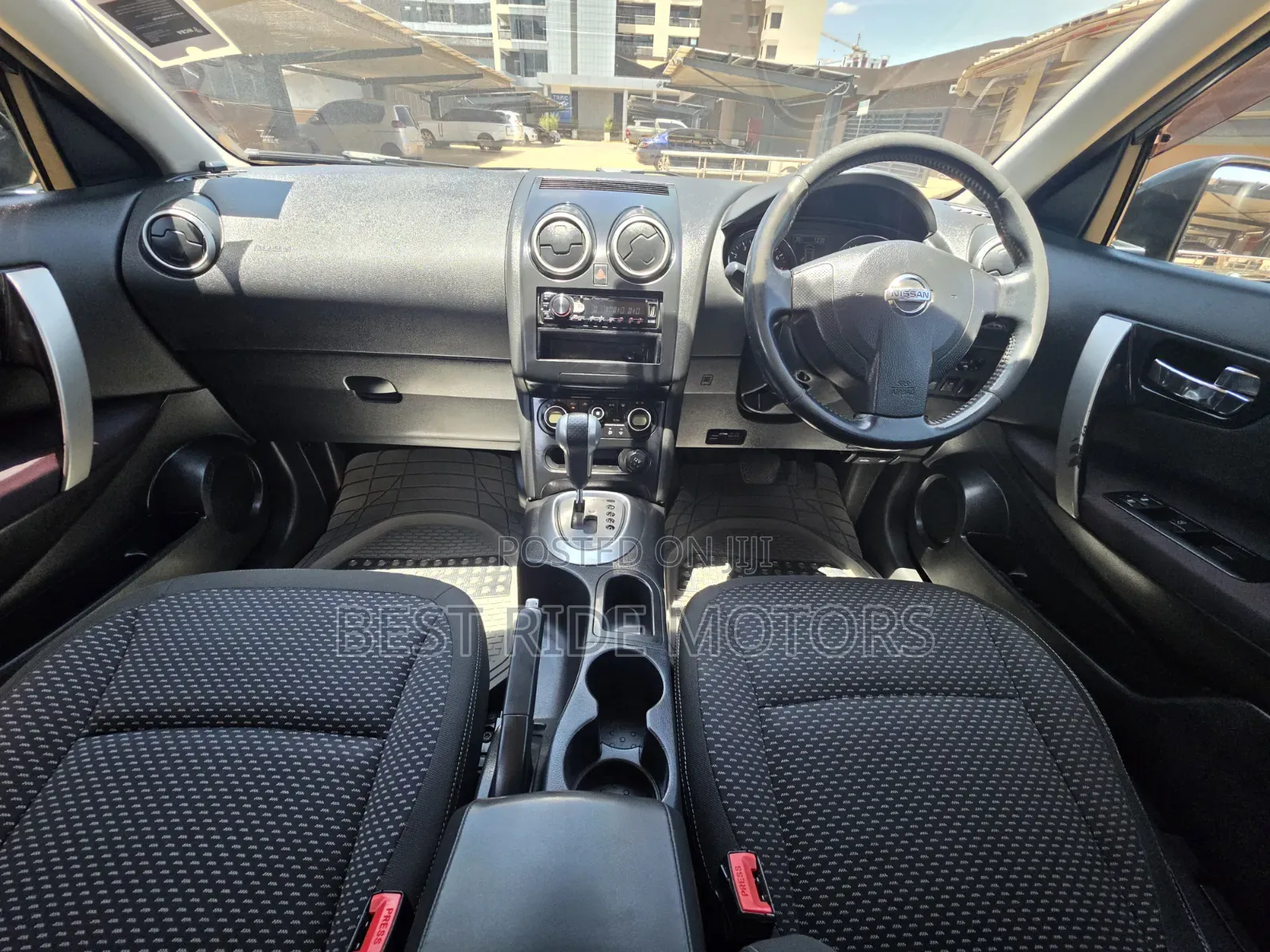 Nissan Dualis 2011 Black