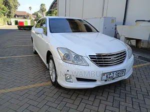 Toyota Crown 2009 Ivory