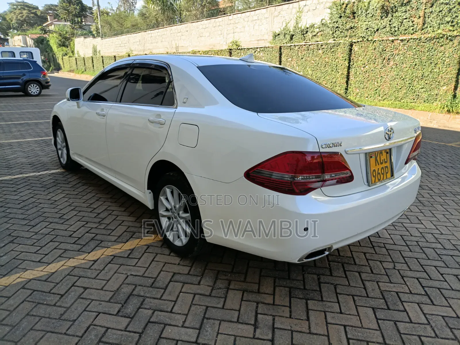 Toyota Crown 2009 Ivory