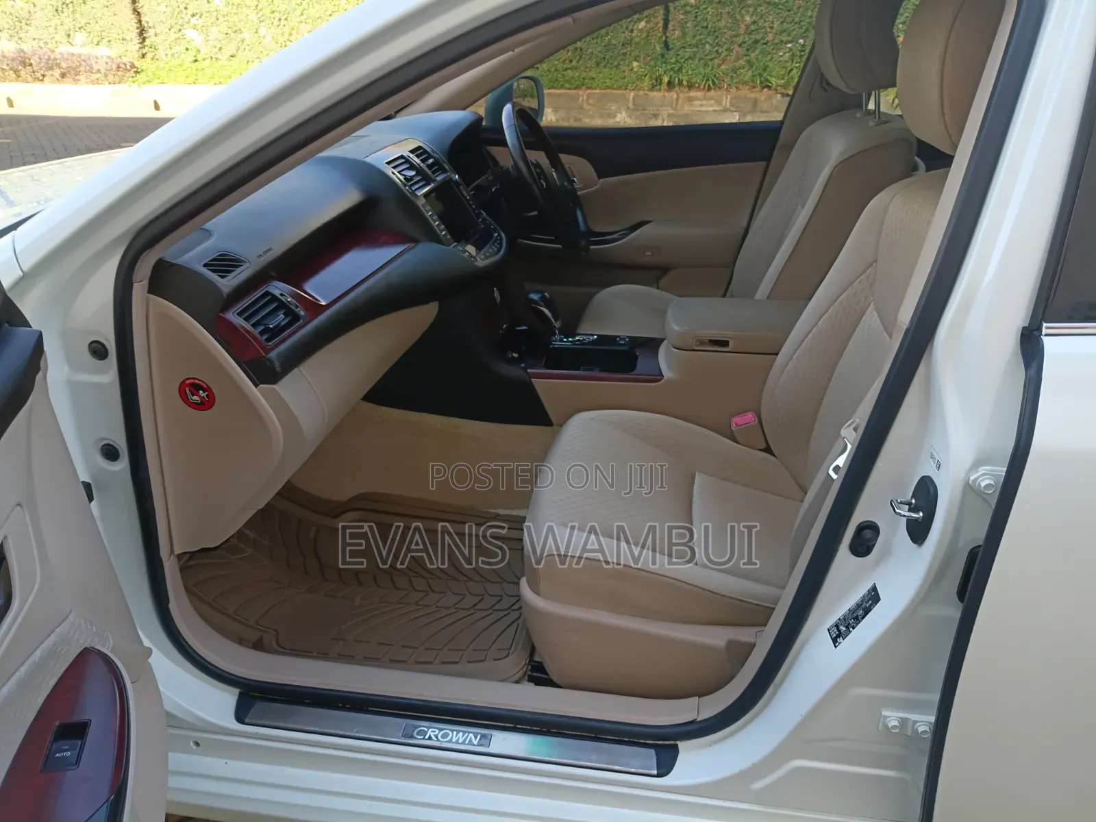 Toyota Crown 2009 Ivory