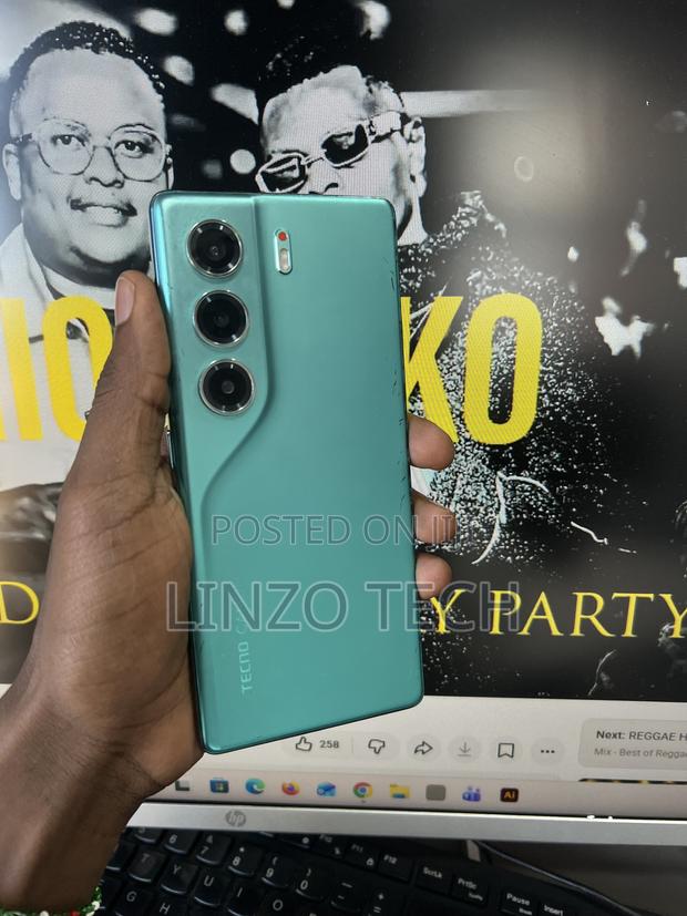 Tecno Camon 40 256 GB Green - main view